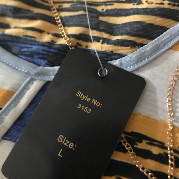 new top by Ashley blue size L with straps - Picture 7 of 9